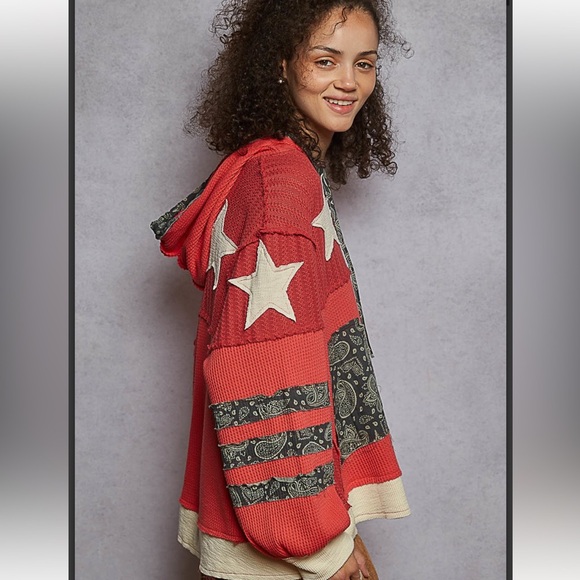 POL. ❤️ Candy Red Star Patchwork Thermal Hoodie - Picture 4 of 6